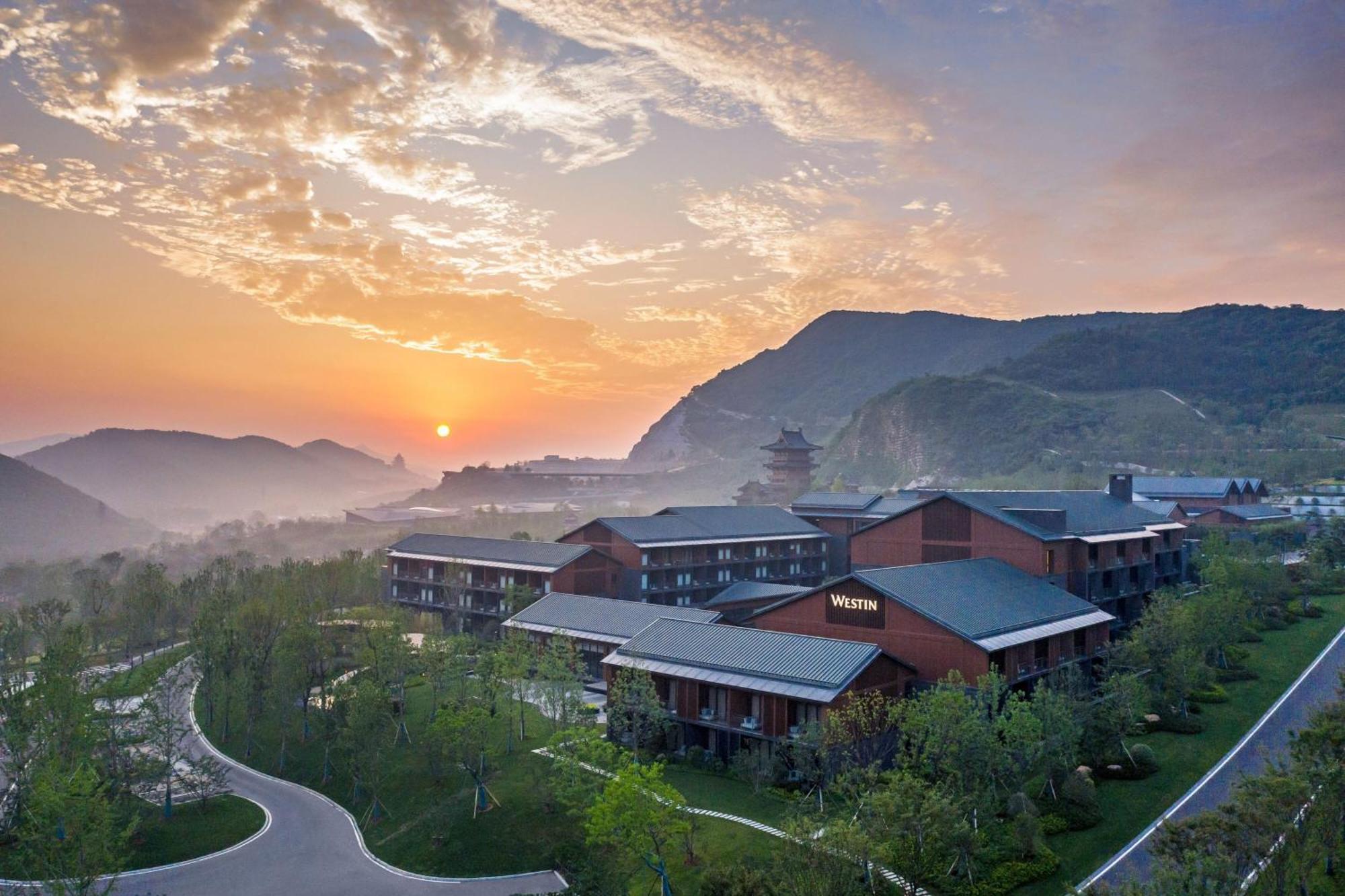 The Westin Nanjing Resort & Spa Buitenkant foto